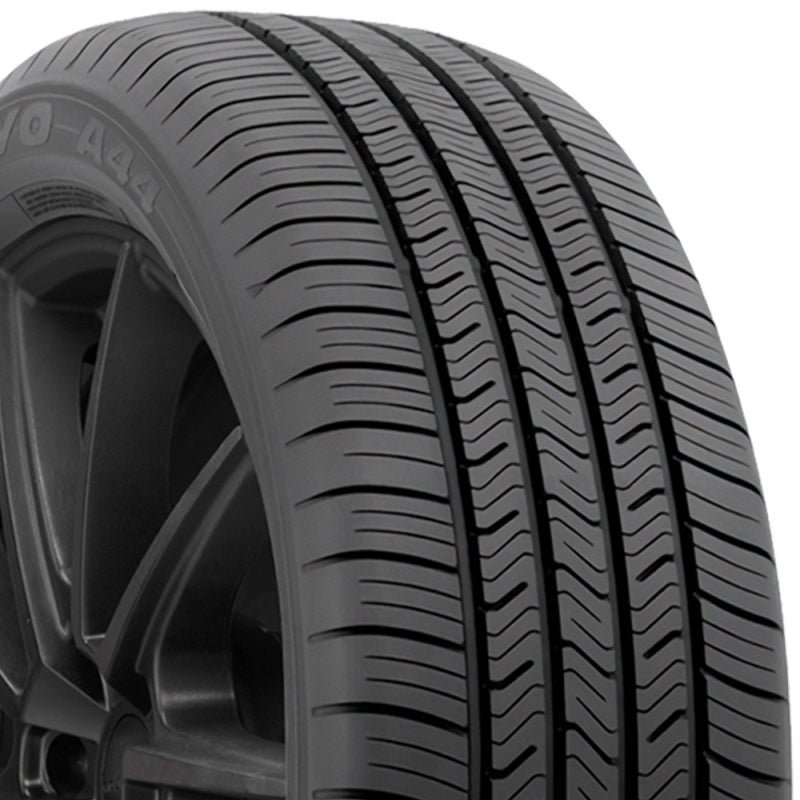 Toyo Open Country A44 Tire - 235/55R20 102V (TL)