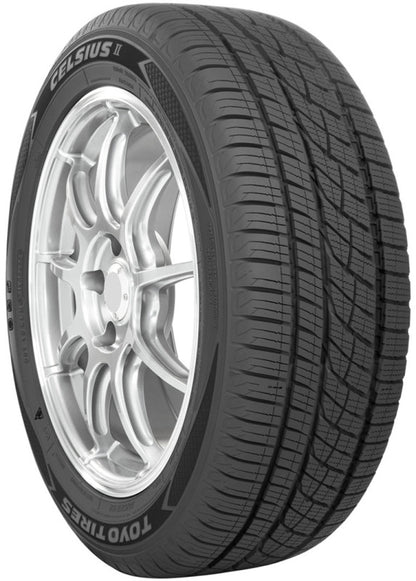 Toyo Celsius II Tire - 245/45R19 102V XL (TL)